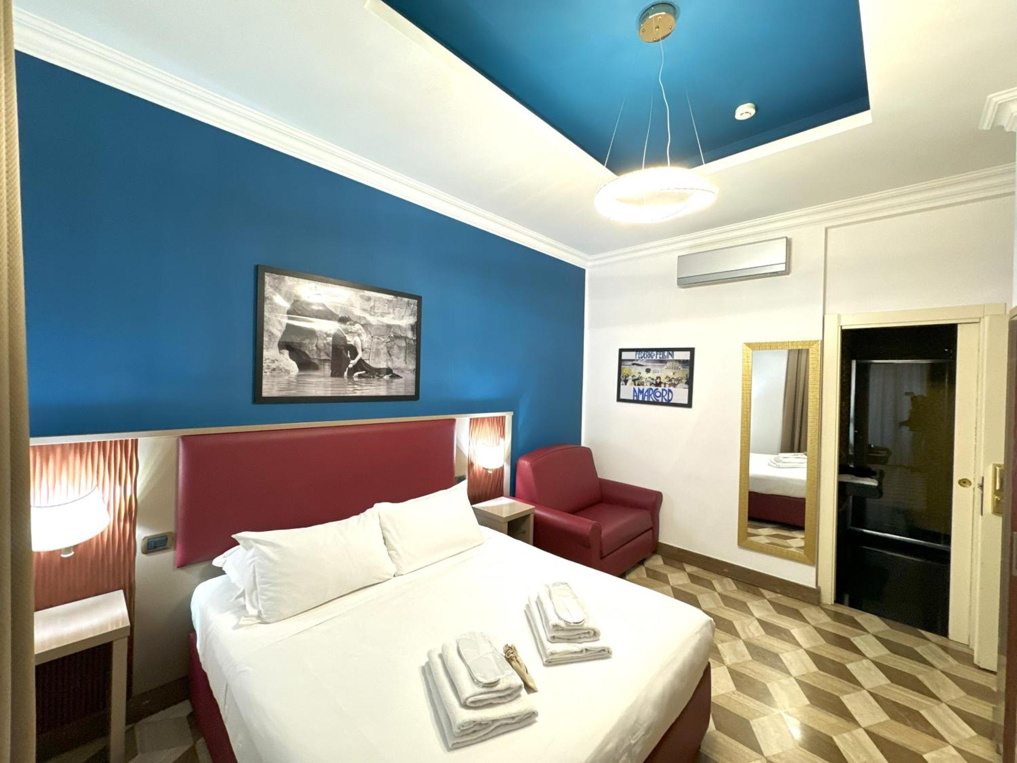 The Five Oscars Inn, Rome